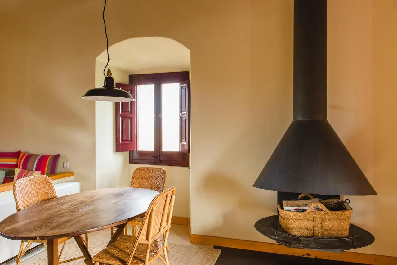 Cuna House L'Armentera 0*,